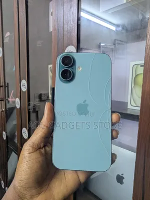 Apple iPhone 16 128GB Blue (Na Amfani)