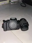 Canon EOS 700D DSLR Kamera da 18-55mm Lens & Flash - 1