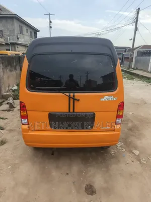 Suzuki APV Minibus 2010 - Ja