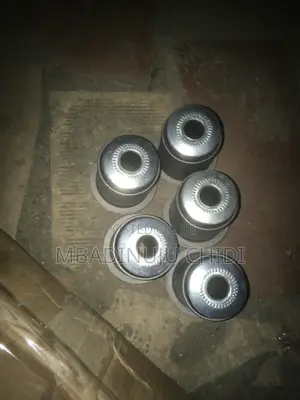 Lower Arm Bushing na Toyota