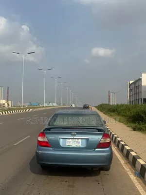 Toyota Camry LE 2004 Grey