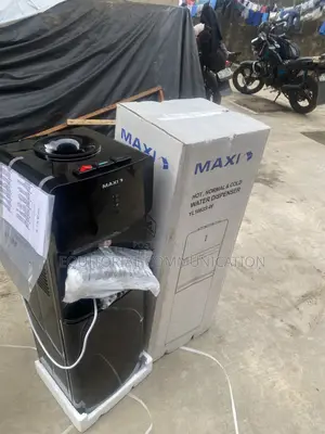 Maxi YL1663S-W Mai Ba da Ruwa Mai Zafi & Sanyi