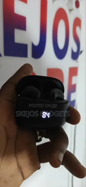 Capoxo H06 True Wireless Earbuds