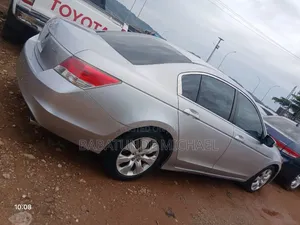 Honda Accord 2010 Silver