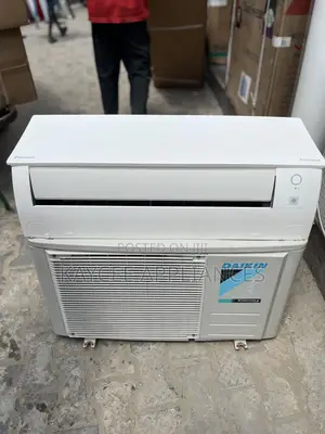 Daikin 1.5hp Split Air Conditioner