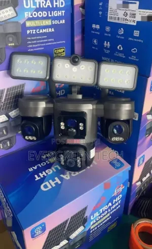 Ubox Kamara Mai Lens Uku, Mai Amfani Da Hasken Rana (Solar) Da 4G Tare Da Fitulun Wuta
