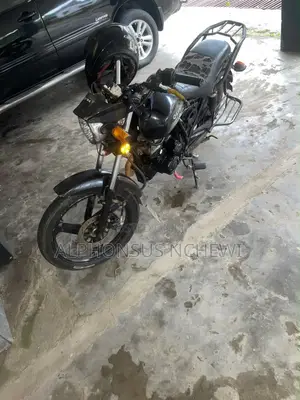 Qlink XF 200 SM 2023 Baƙar fata