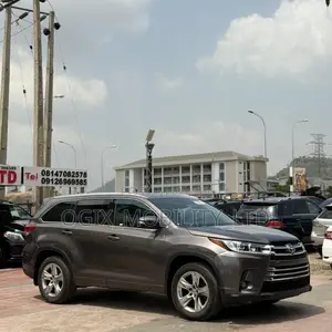 Toyota Highlander Limited 2014 Gray