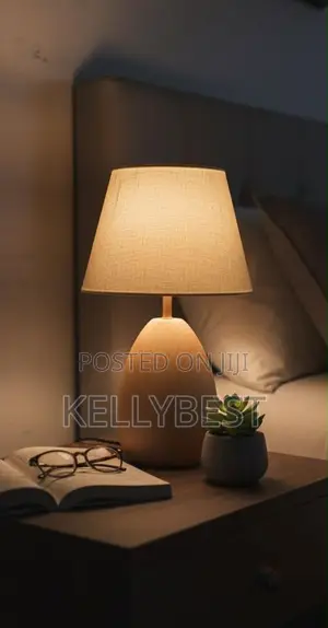 Modern Wooden Base Table Lamp