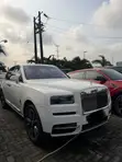 Rolls-Royce Cullinan Base 2022 Fari - 2