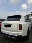 Rolls-Royce Cullinan Base 2022 Fari - 3