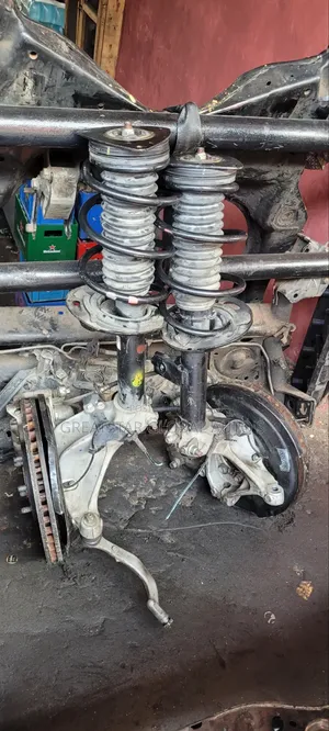 Nissan Rogue 2025 Front Hubs, Shocks, Back Beam