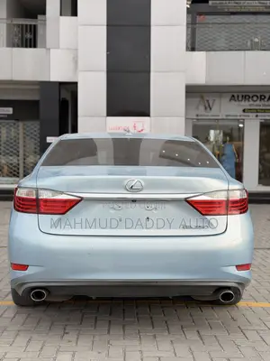 2013 Lexus ES 350 FWD Sedan - Foreign Used