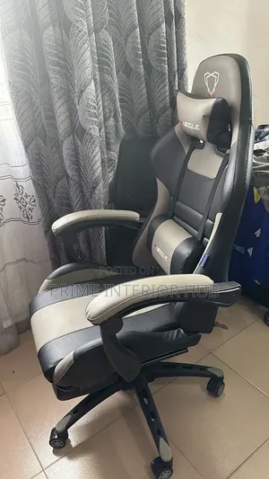 Furgle Gaming Chair (Pro) - Ja & Baki