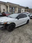 Toyota Camry 2018 Fari - 1