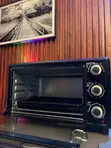 Boscon Oven - Barely Used - 2