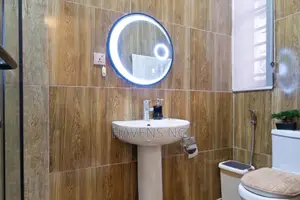 Luxury 4-Bedroom Apartment da Pool & Games a Ologolo, Lekki