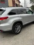 Toyota Highlander XLE 2019 Silver - 3