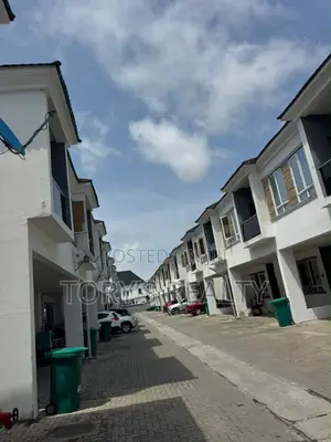 1 Bedroom Shared Apartment don haya a Lekki Phase 2