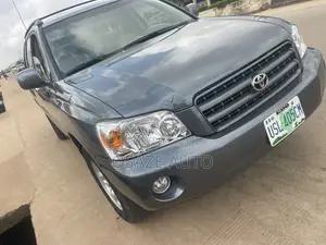 Toyota Highlander 2005 Blue