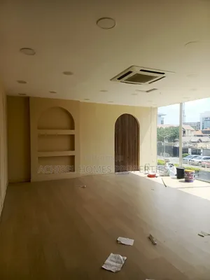 Wurin Shago 35 Sqm Don Hayarwa, Admiralty Way, Lekki Phase 1