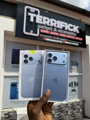 Apple iPhone 18 Pro Max 256GB Glacier