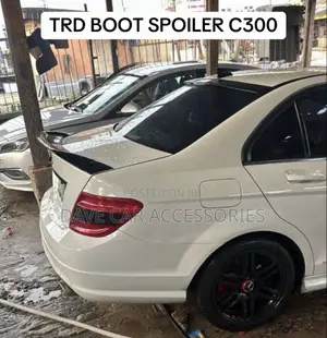 Bakin Jirgin Kasa na Mercedes-Benz C300 W204