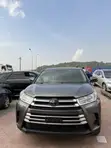 Toyota Highlander LE 2019 Grey - 2