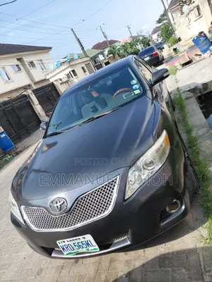 Toyota Camry 2010 Grey