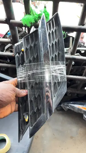 Toyota RAV4 Front Grille (2014-2017)
