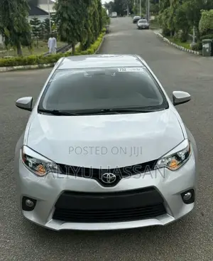 2015 Toyota Corolla LE - Foreign Used