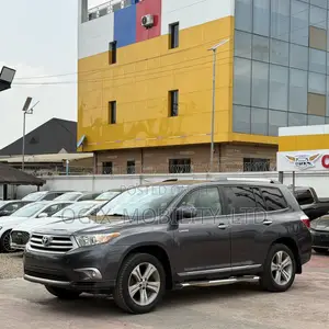 2012 Toyota Highlander Limited Grey