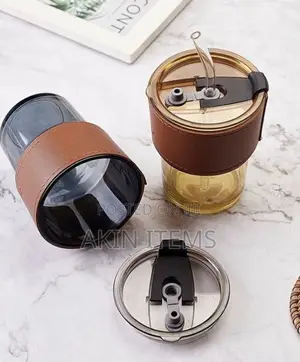 Amber Glass Beverage Cup with Lid and Straw