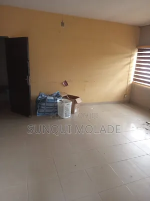 Ofishin Dakuna Biyu Don Hayarwa, Ikeja
