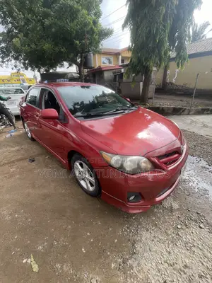 Toyota Corolla 2011 Red