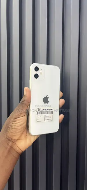 Apple iPhone 11 64GB Fari