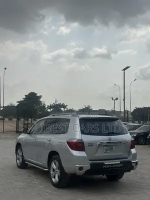 Toyota Highlander 2011 Silver