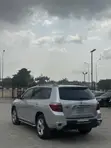 Toyota Highlander 2011 Silver - 1