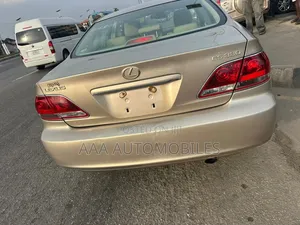 Lexus ES 330 2005 Gold