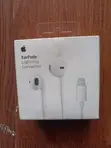 Apple EarPods with Lightning Connector - 1