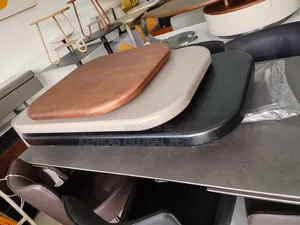 3-Mataki Mai Juyawa na Tsakiya Table