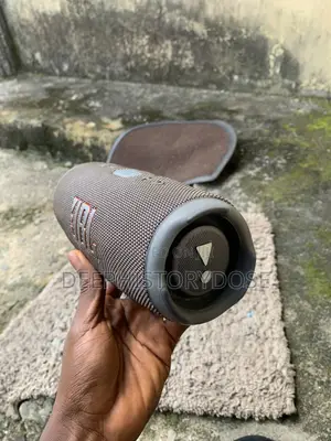 JBL Charge 5 Speaker - Used