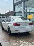 BMW 528i 2012 Fari - 3