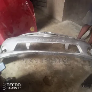 Bumper na Gaba na Toyota Corolla (Model 2010)