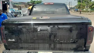 Retractable Boot Cover for Toyota Tundra