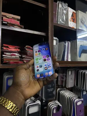 Apple iPhone 16 Pro 128GB Zinariya