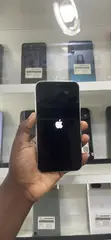 Apple iPhone 11 64GB White - 1