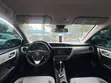 Toyota Camry 2017 Silver - 4