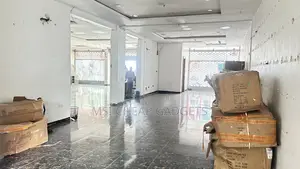 Wurin Kasuwanci/Ofis a Shariff Plaza Mall don Hayar