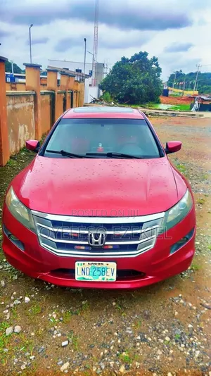 2011 Honda Crosstour 3.5 FWD SUV - Red